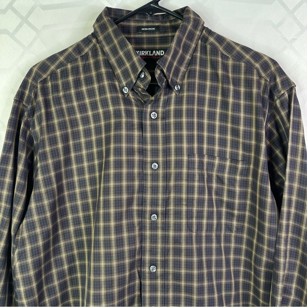 Kirkland Signature Non-Iron Blue/Brown Plaid Button-Down Shirt Size M